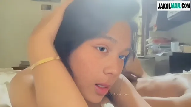 Hiyaw kada bomba sa likod