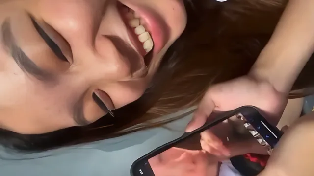 Masaya si gf sa pag chupa